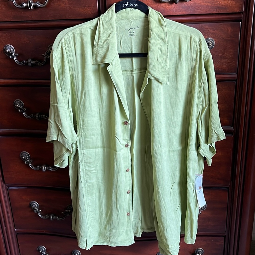 Urban Outfitters short sleeve